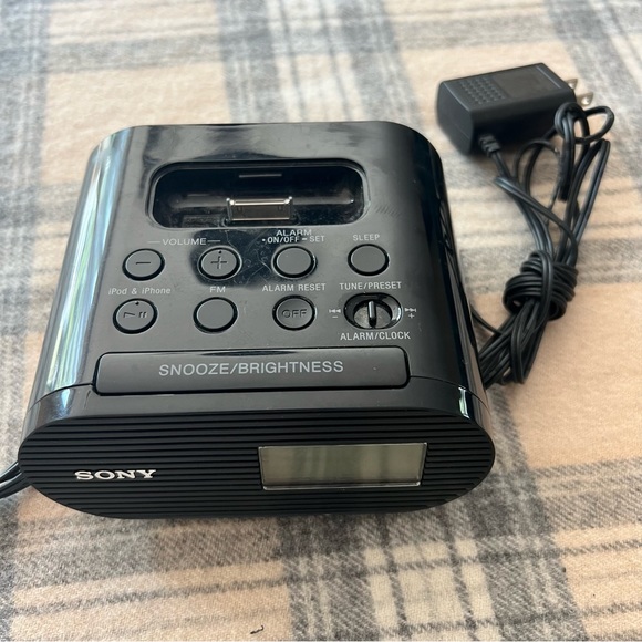 Sony Portable Audio & Video Sony Dream Machine Clock Radio Icfco5ip Apple Iphone Ipod Dock
